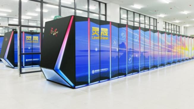 女高中生高强度学习的一天
